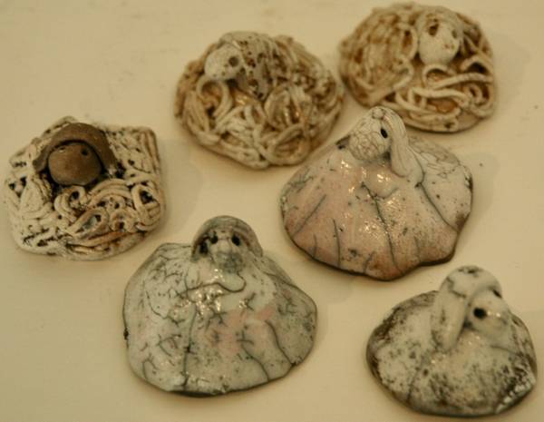 - a Ceramic by Jo Coffey, measuring 4 x 5 cm (H x W) £8